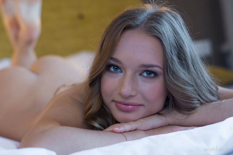 Алина, 23 года, 0 размер груди